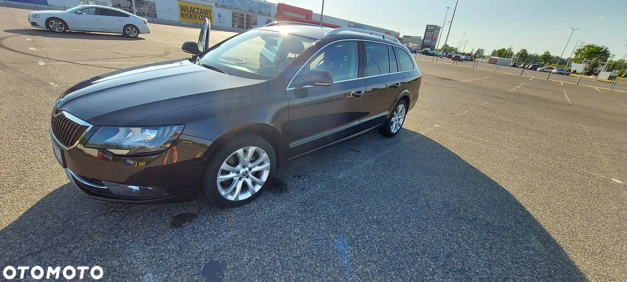Skoda Superb 2.0 TDI Elegance DSG - 38