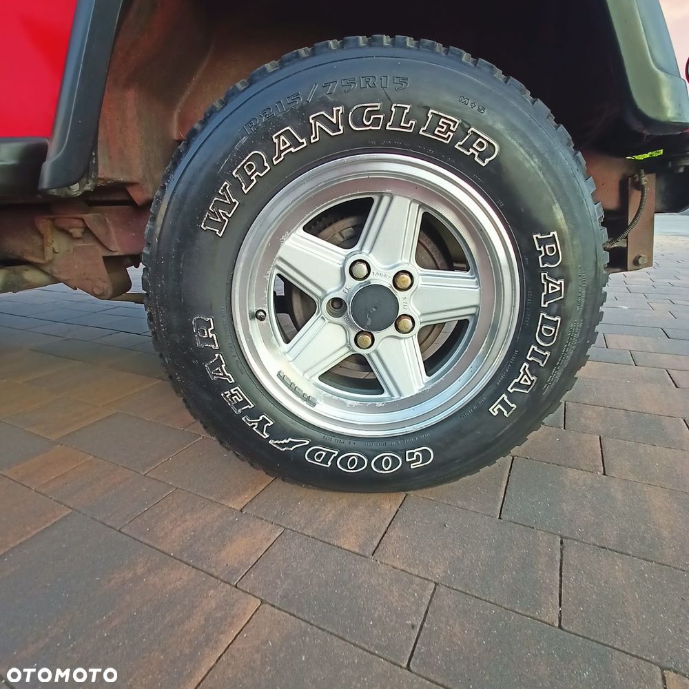 Jeep Wrangler 2.5L - 15