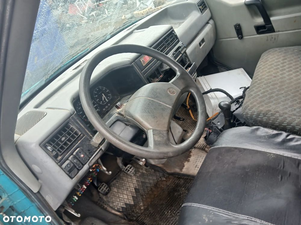 vw transporter t4 maska zderzak lampa grill błotnik drzwi zbiornik paliwa szyba lusterko klamka - 3