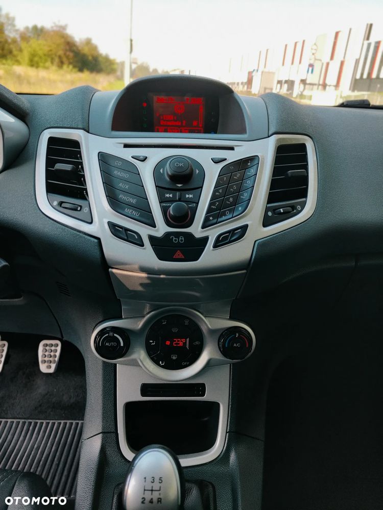 Ford Fiesta - 18