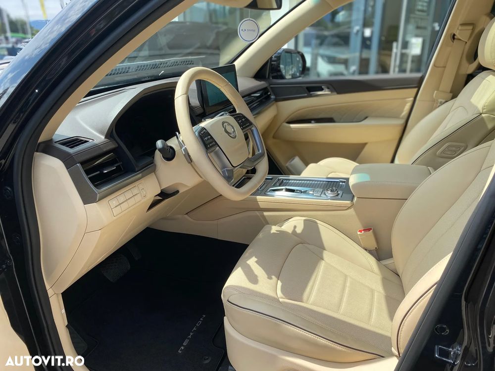 KGM Rexton - 21