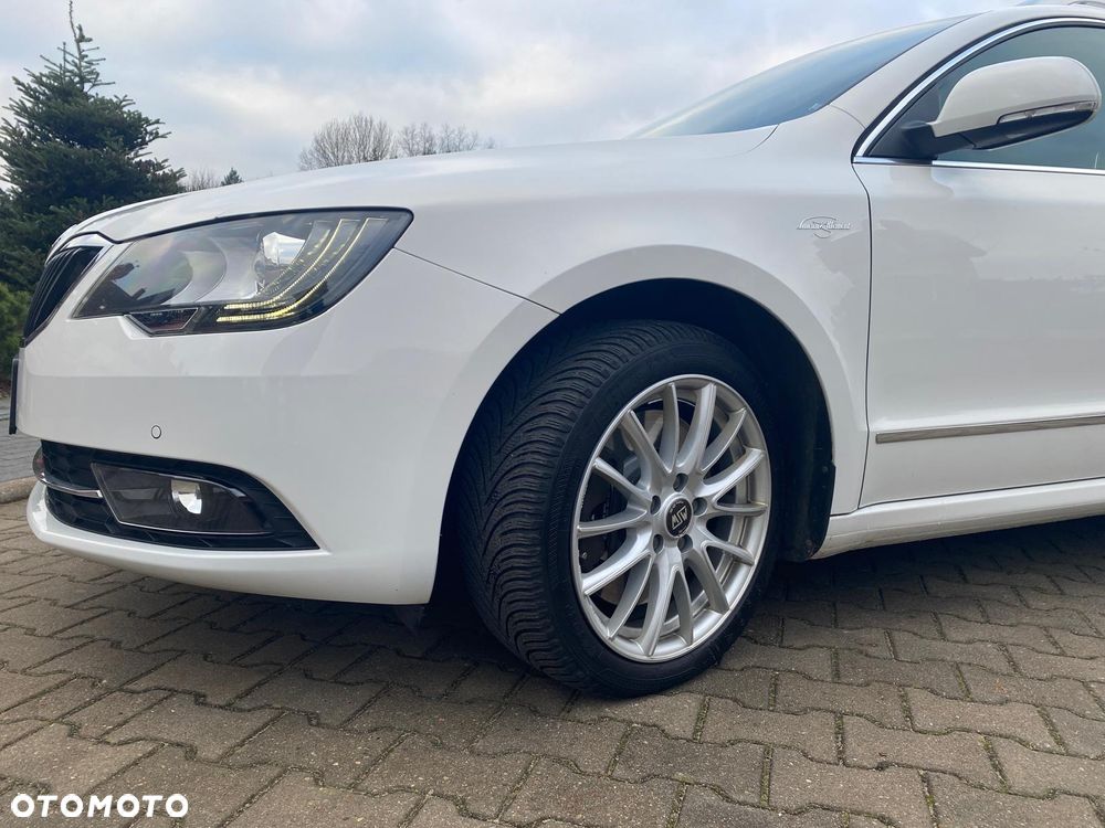 Skoda Superb 3.6 FSI 4x4 L&K DSG - 16