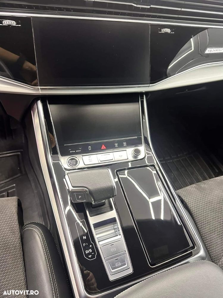 Audi Q7 3.0 55 TFSIe quattro Tiptronic S Line - 8