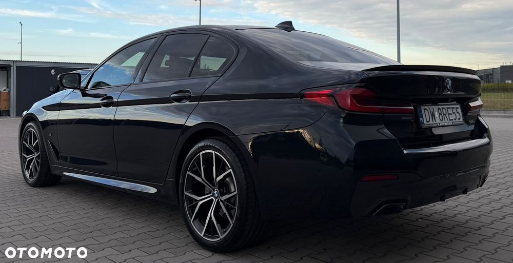 BMW Seria 5 520d xDrive mHEV M Sport sport - 3