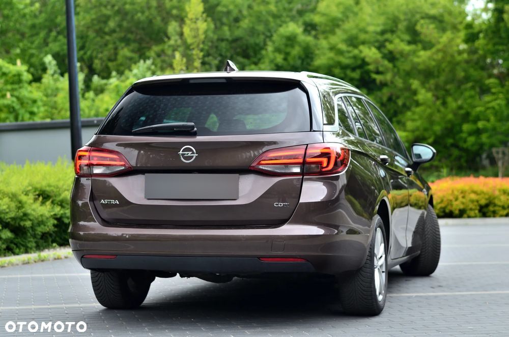 Opel Astra 1.6 D (CDTI) Sports Tourer Dynamic - 4