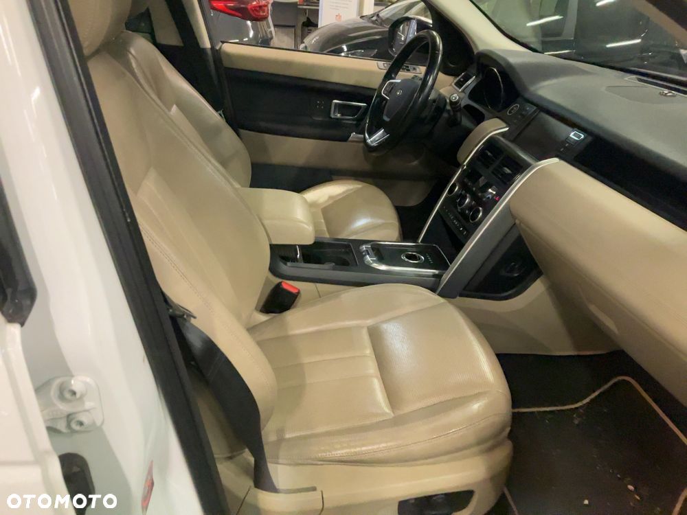 Land Rover Discovery Sport TD4 HSE - 33