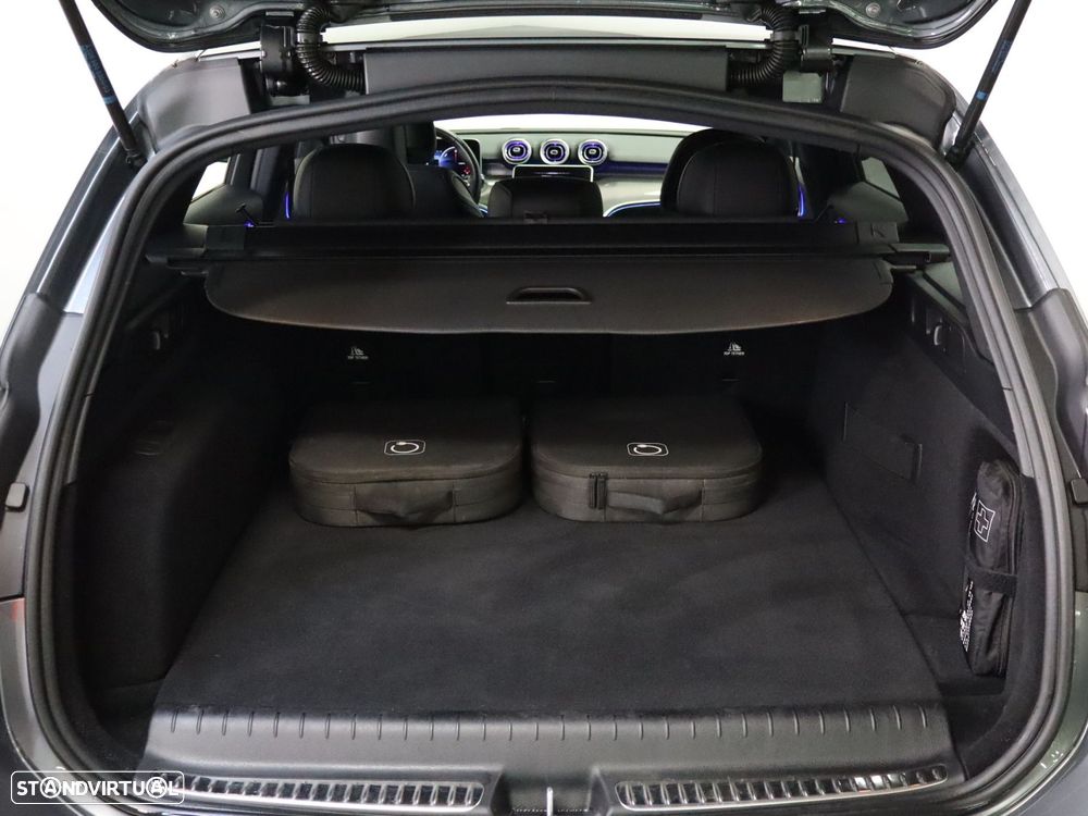 Mercedes-Benz C 300 e AMG Line - 24
