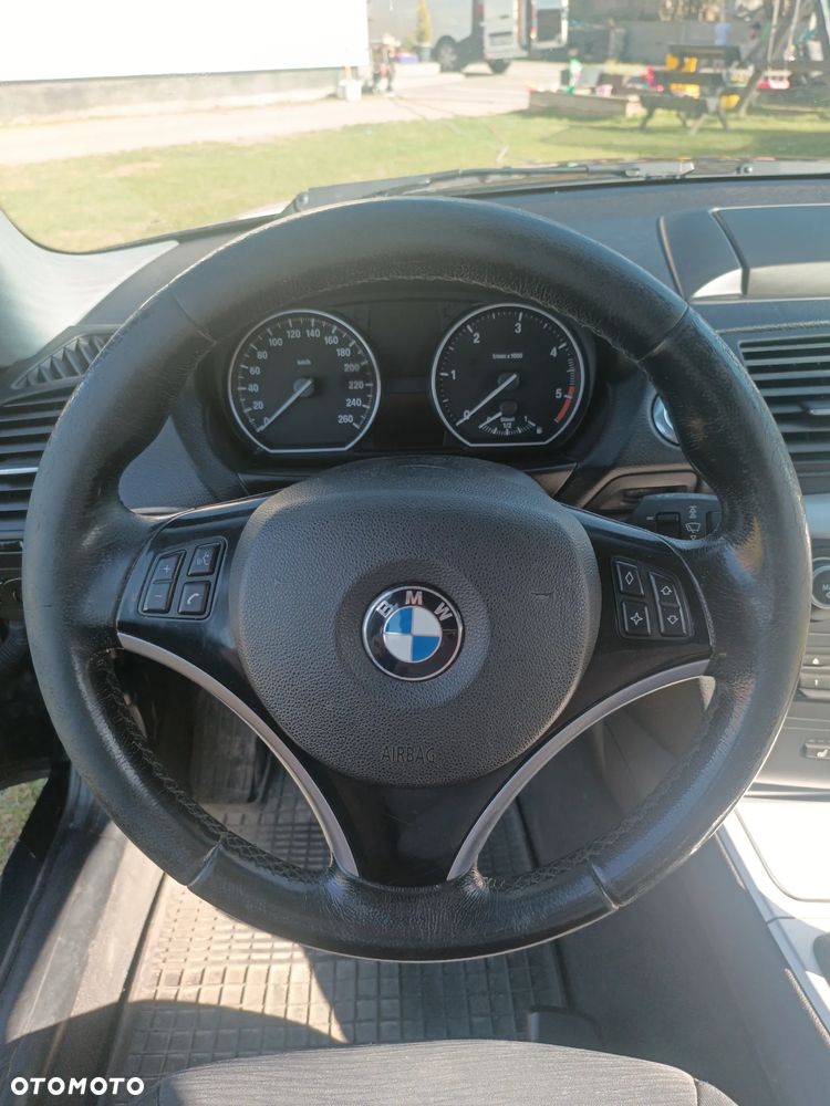 BMW Seria 1 - 8