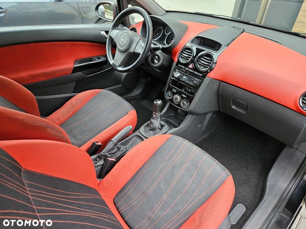 Opel Corsa 1.4 16V Enjoy - 7