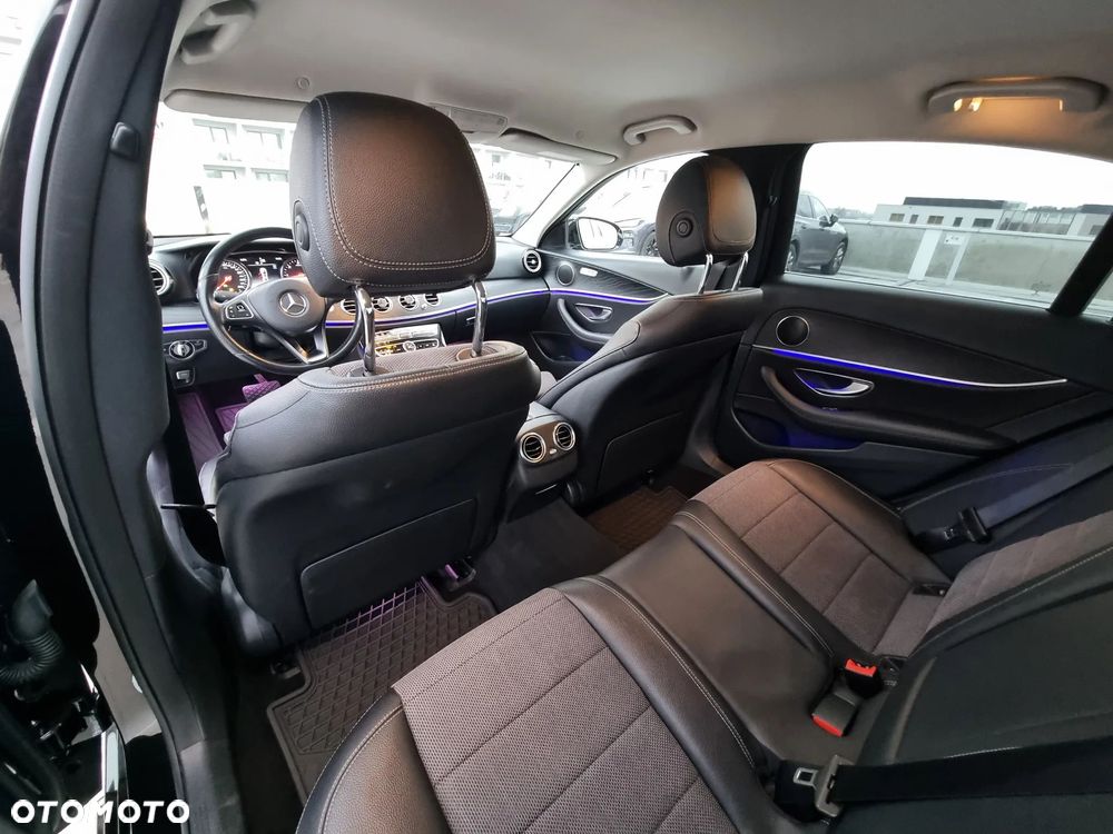 Mercedes-Benz Klasa E 220 d 9G-TRONIC Avantgarde - 21