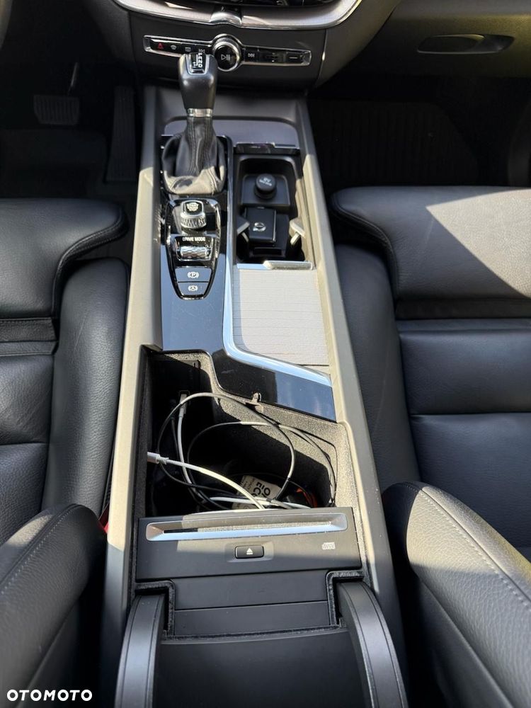 Volvo XC 60 T5 GPF Inscription - 17