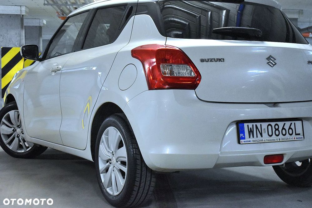 Suzuki Swift 1.2 Premium Plus - 6