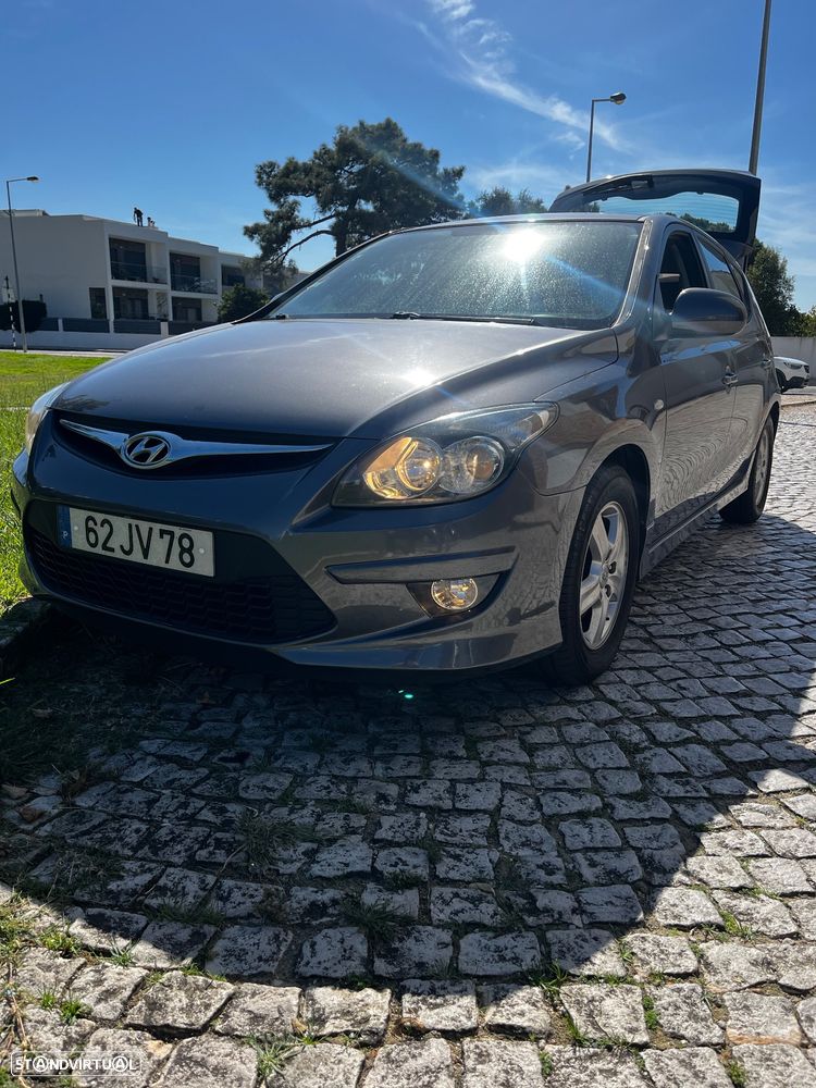 Hyundai i30 1.6 CRDI Blue Comfort CPF - 1