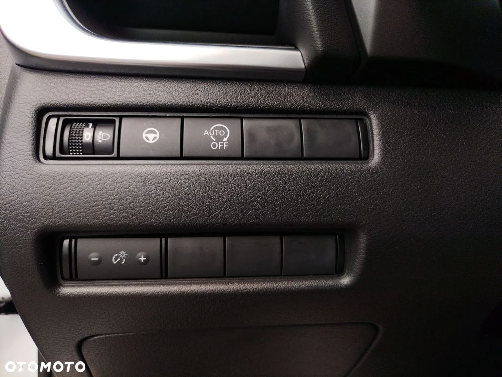 Nissan Qashqai 1.3 DIG-T MHEV N-Connecta Xtronic - 23