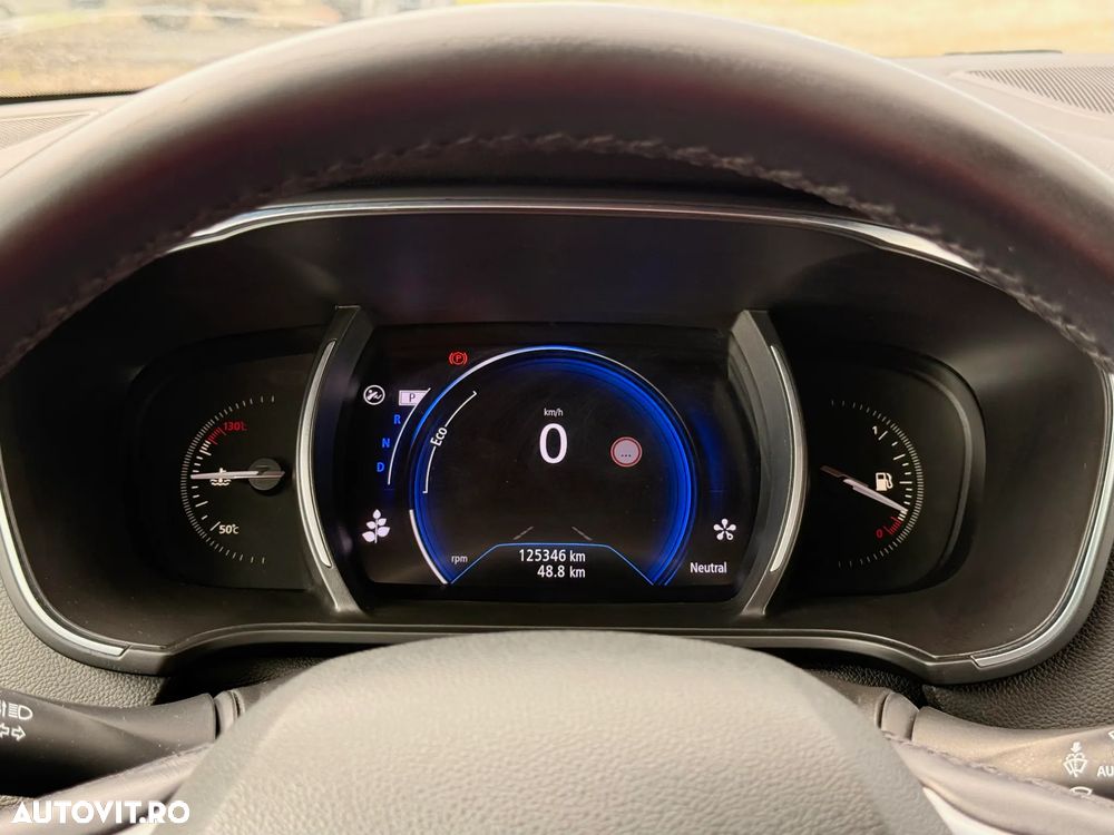 Renault Megane TCe EDC Intens - 11