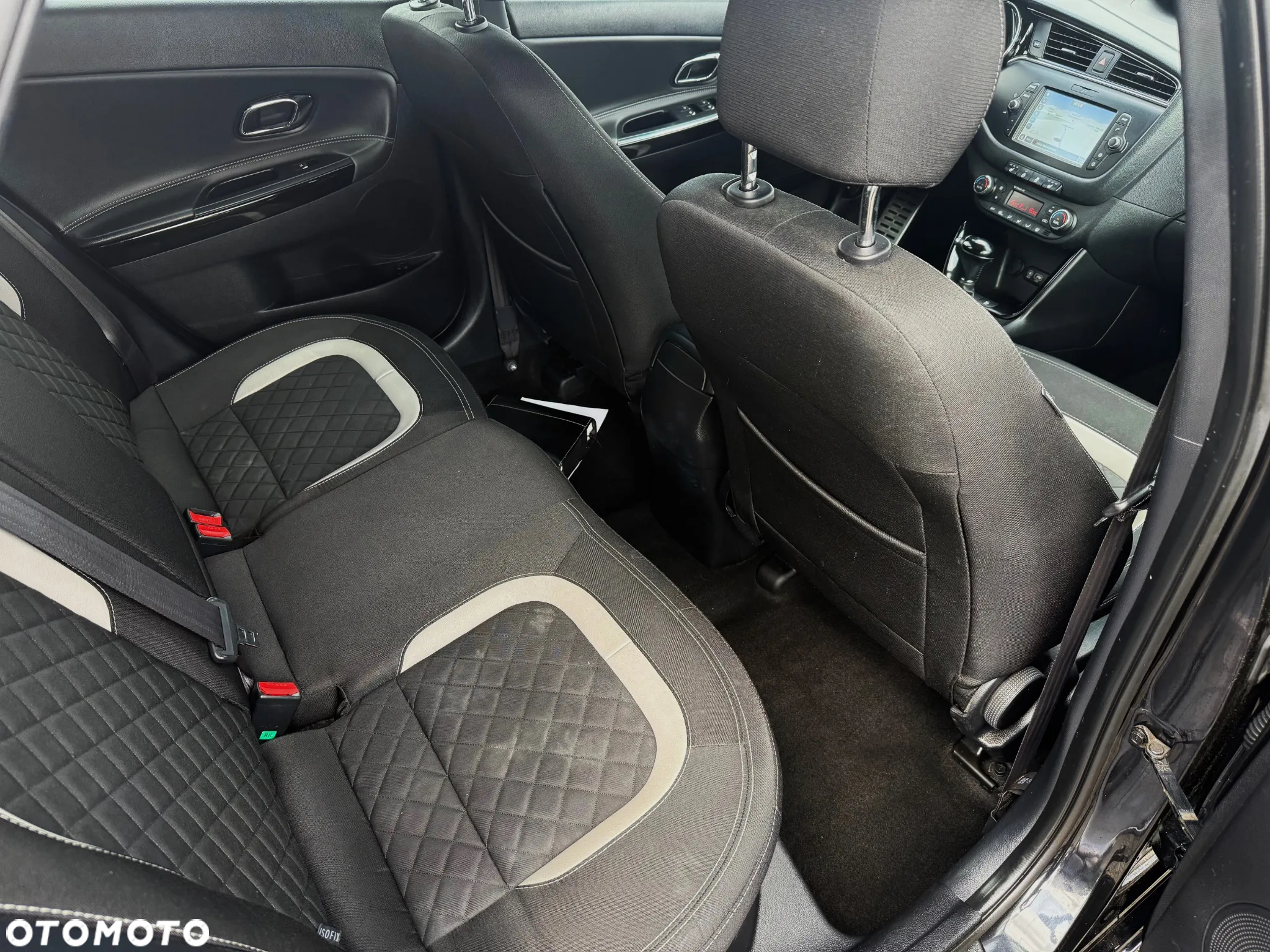 Kia Ceed 1.6 CRDi 136 DCT ISG SW GT Line - 11