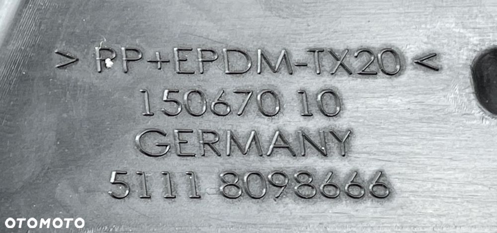 BMW 5 G30 G31 LIFT M-PAKIET KRATKA ZDERZAKA PRAWA PRZÓD 8098666 8098670 - 5