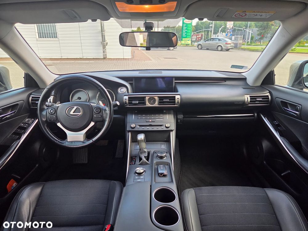 Lexus IS 200t Elegance - 7