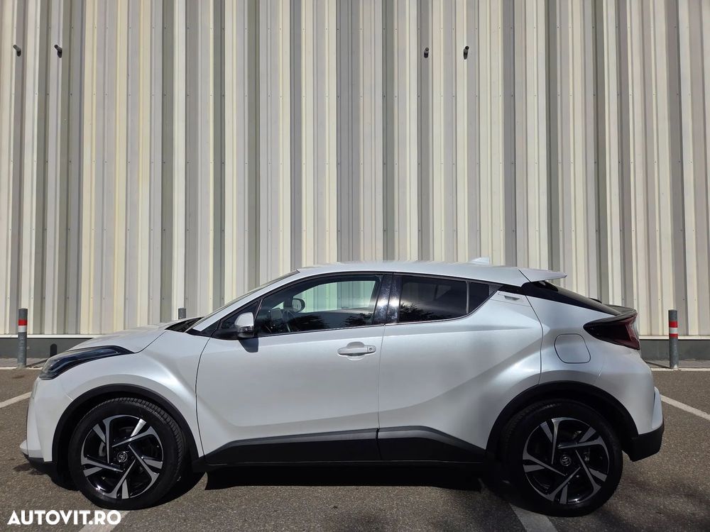 Toyota C-HR 1.8 HSD 122 CP 4x2 CVT Cult - 2