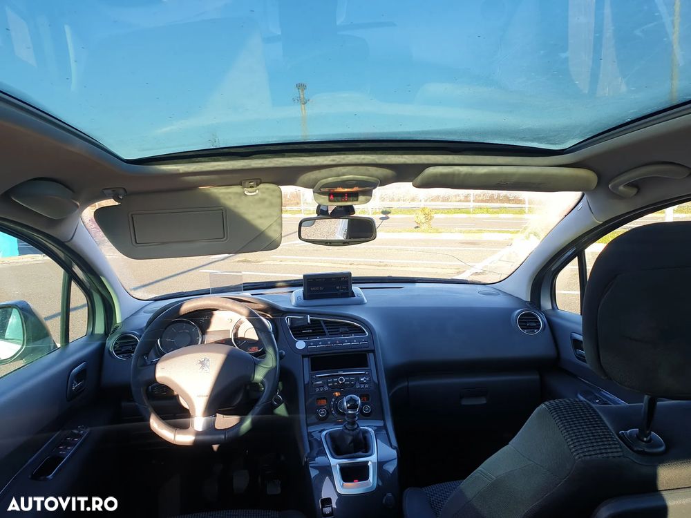 Peugeot 5008 HDI FAP 110 Premium - 9