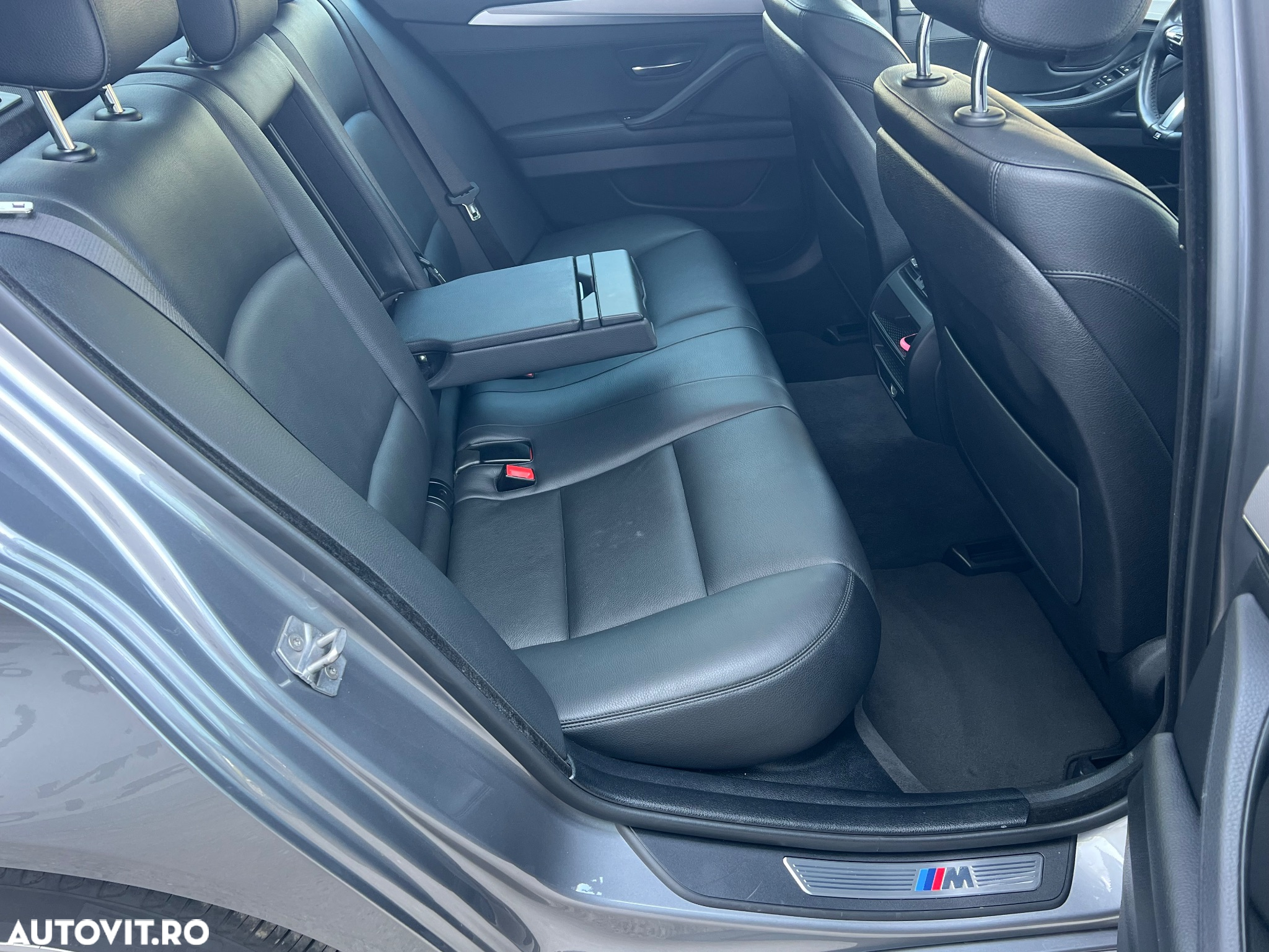 BMW Seria 5 520d AT - 15