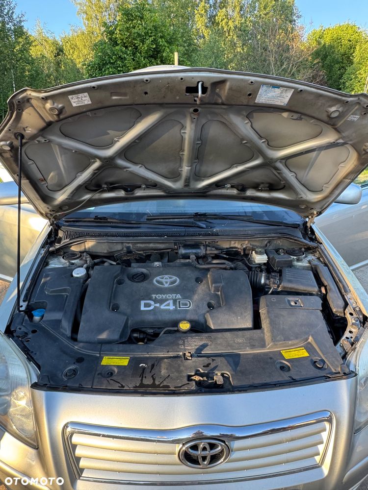 Toyota Avensis 2.0 D-4D Luna - 6