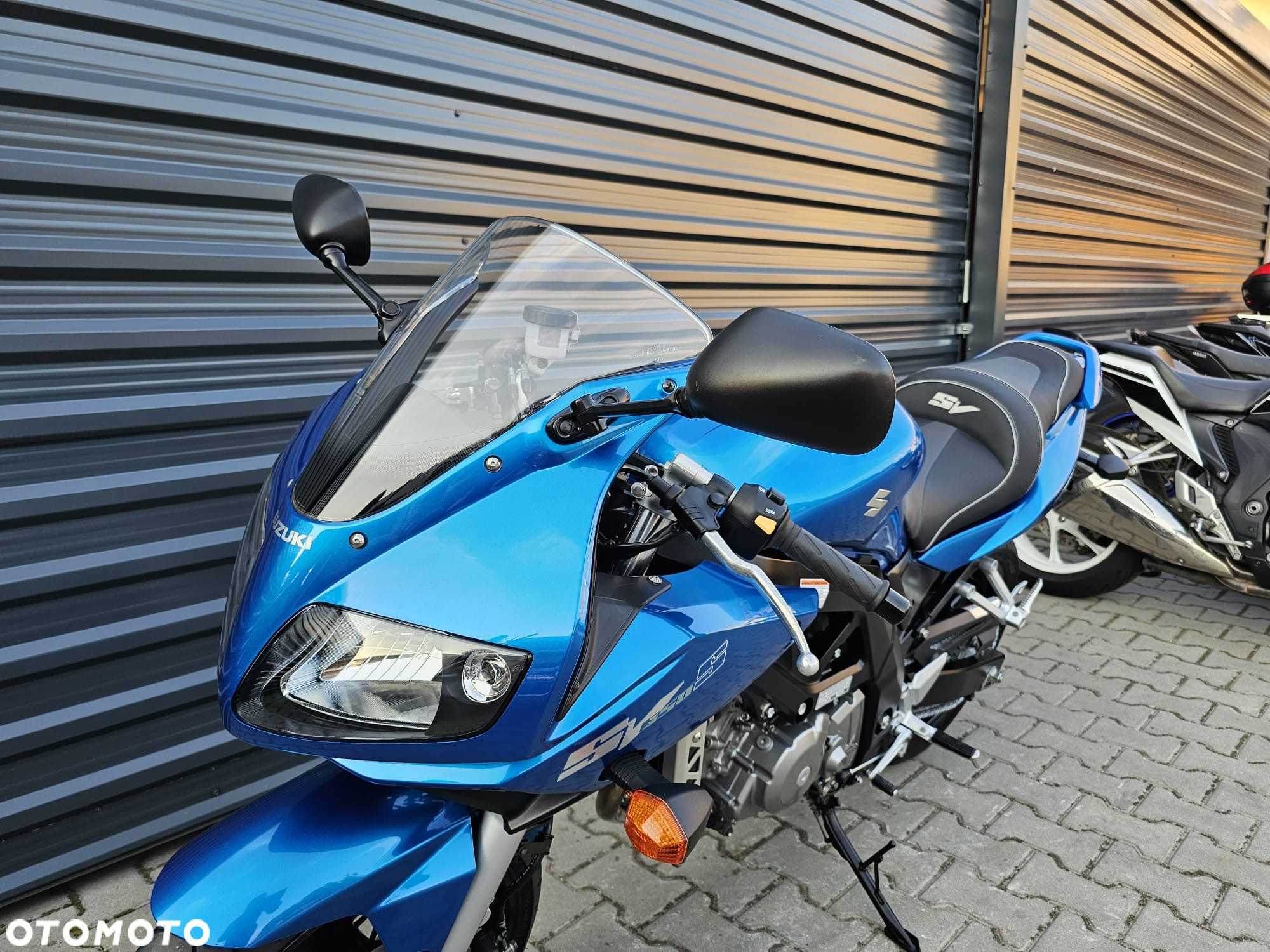 Suzuki SV - 15