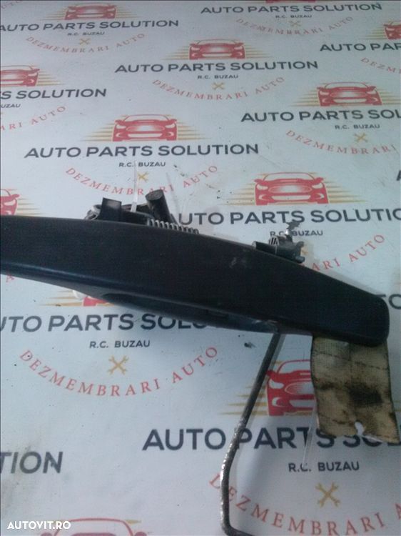 maner exterior usa stanga fata renault clio an fabr. 2010 - 1