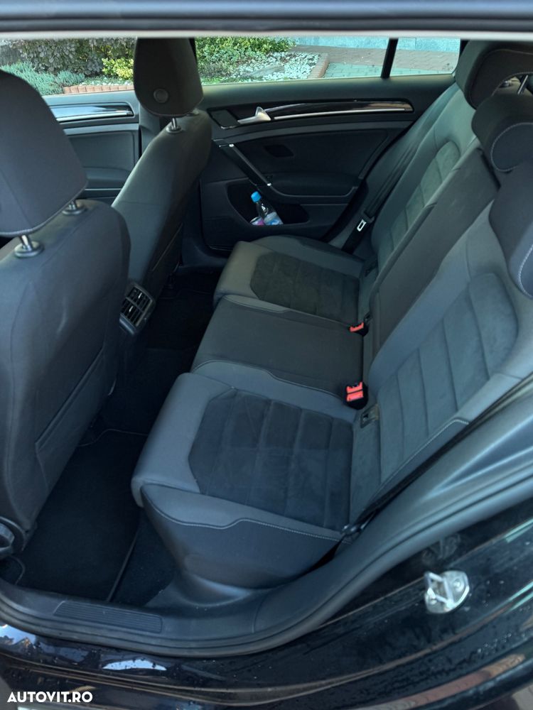 Volkswagen Golf 1.6 TDI DSG Highline - 10