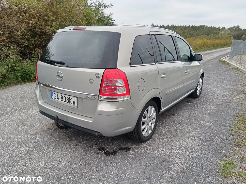 Opel Zafira - 3