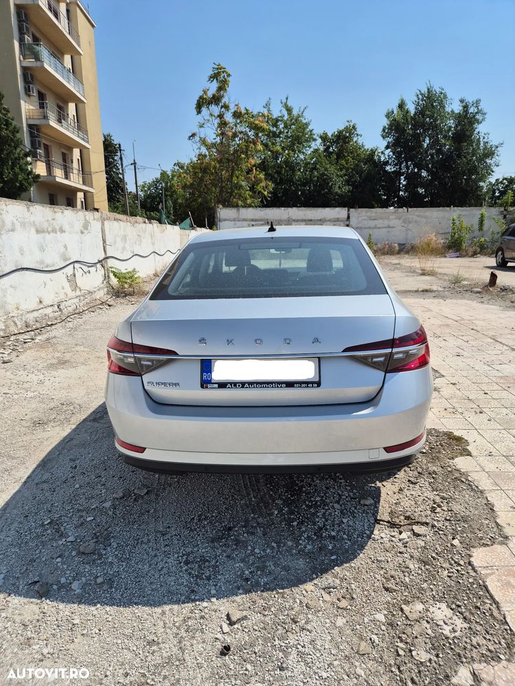 Skoda Superb 2.0 TDI DSG Style - 2