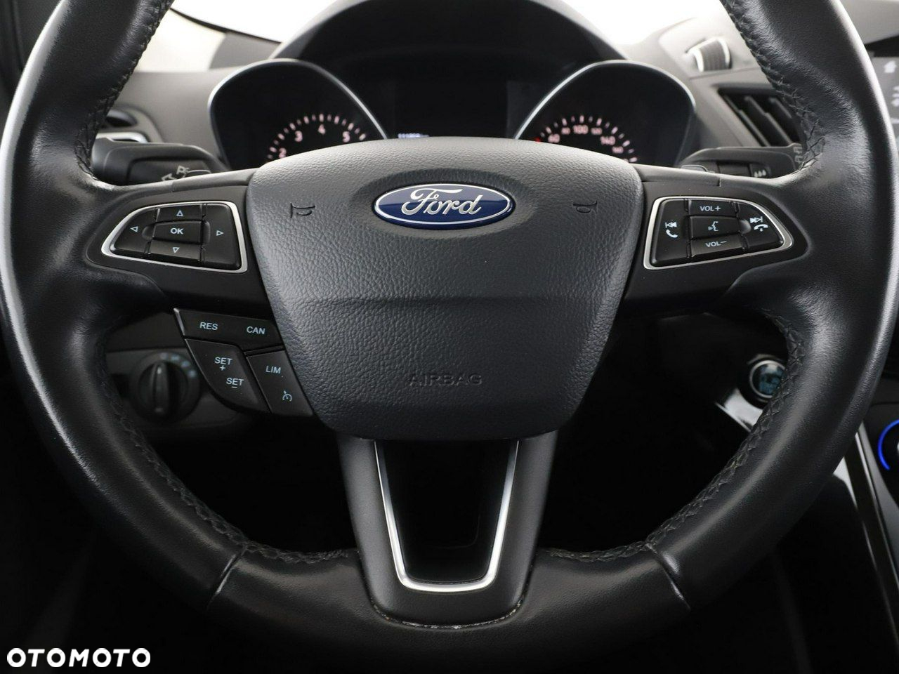 Ford Kuga 1.5 EcoBoost 4x4 Titanium - 21
