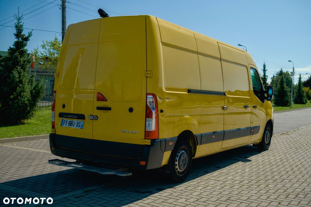 Renault E-Master - 16