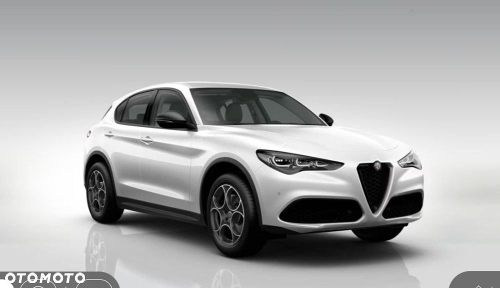 Alfa Romeo Stelvio - 1