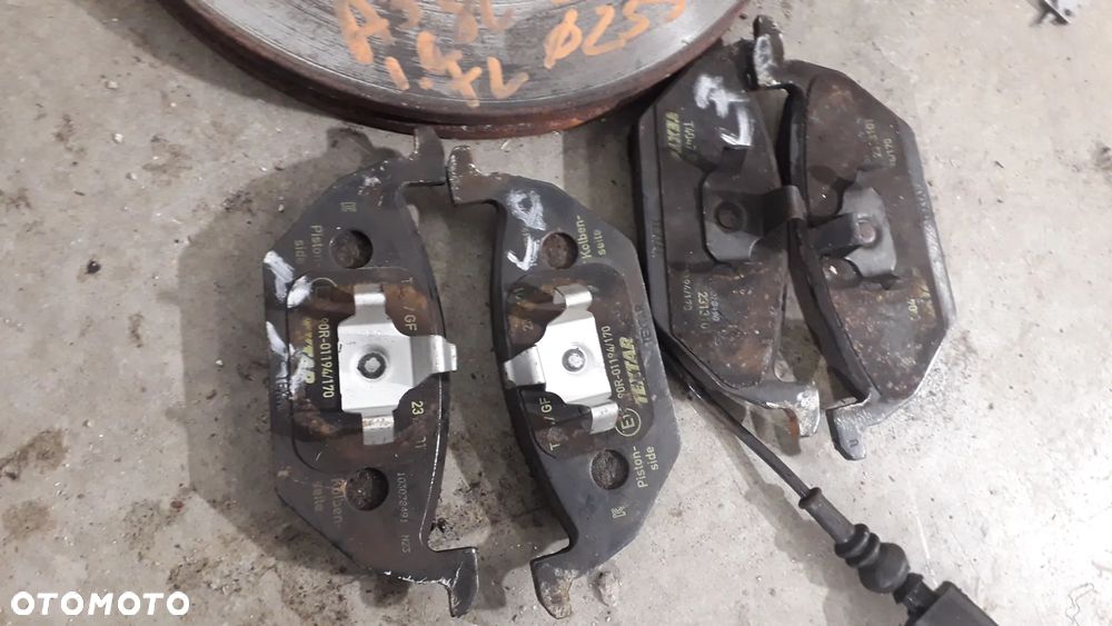 tarcze klocki hamulcowe przód 256mm textar  A3 8L 1.6 lift - 6