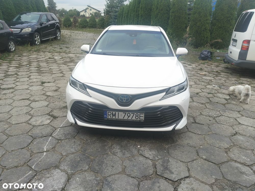 Toyota Camry 2.5 Hybrid Comfort CVT - 1