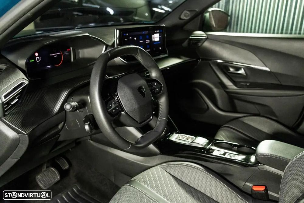 Peugeot e-2008 - 18