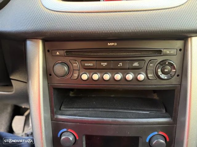 Peugeot 207 SW 1.4 Trendy - 26