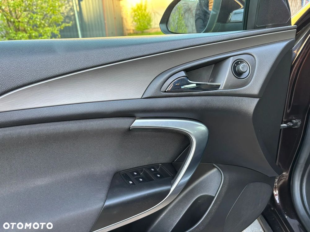 Opel Insignia - 17