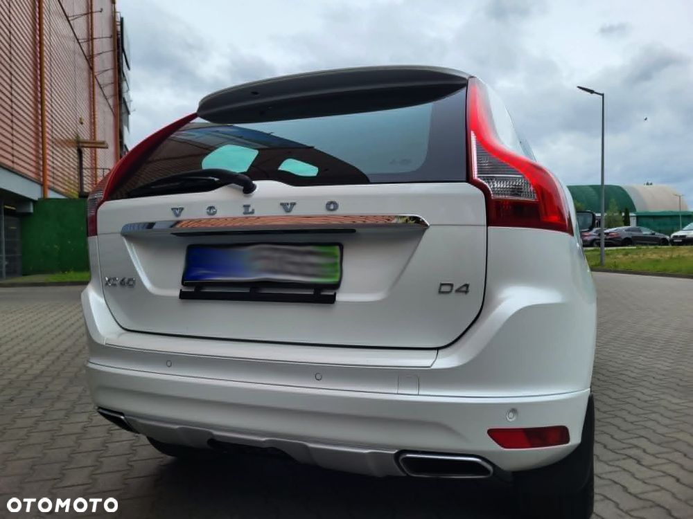 Volvo XC 60 D4 Geartronic Momentum - 23