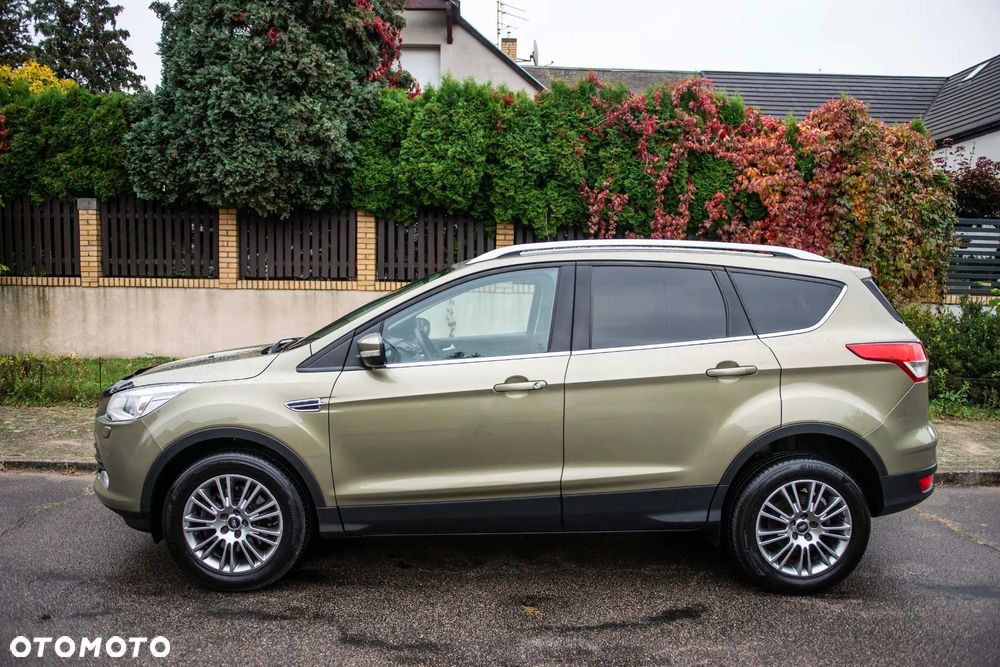 Ford Kuga 2.0 TDCi 2x4 Titanium - 11