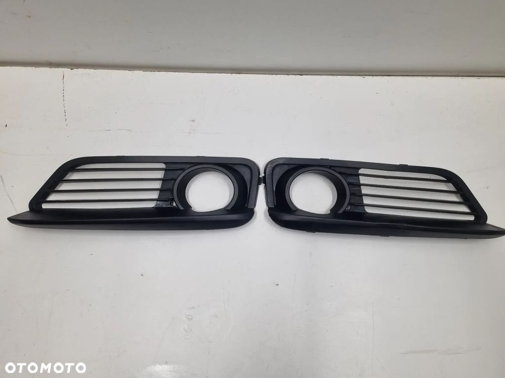 BMW 1 F20 F21  kratka halogenu zderzaka prawa i lewa 7371669 7371670 - 1