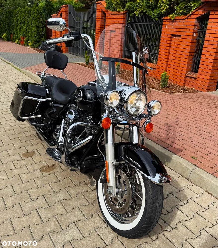 Harley-Davidson Touring Road King - 27