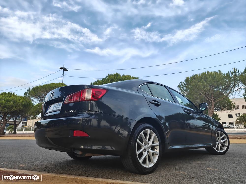 Lexus IS 200 d P.Executive 6G - 8