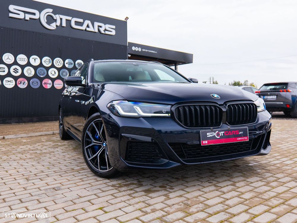 BMW 520 d Pack Desportivo M Auto - 1