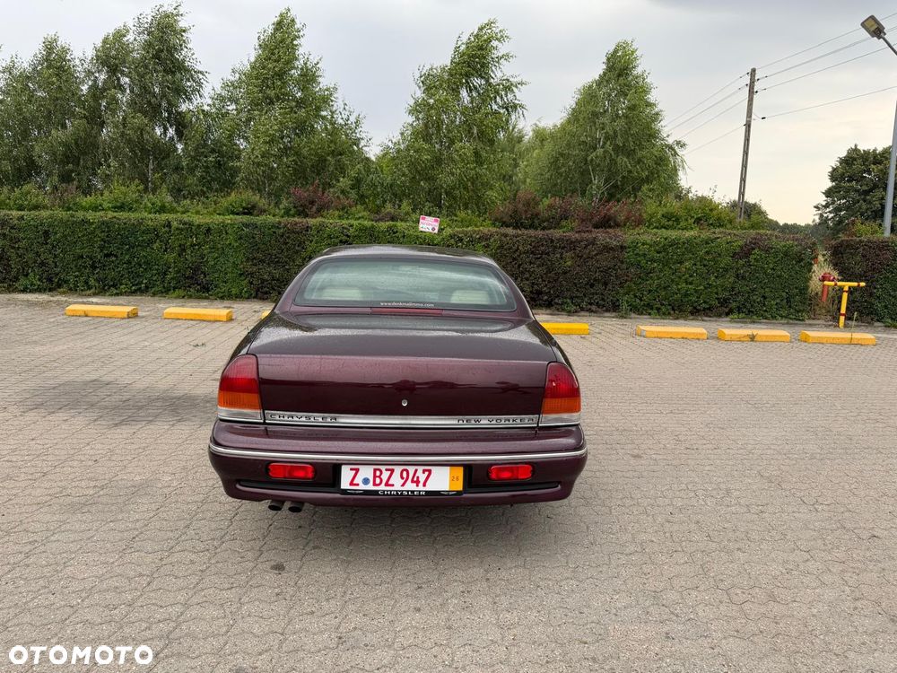 Chrysler New Yorker - 5