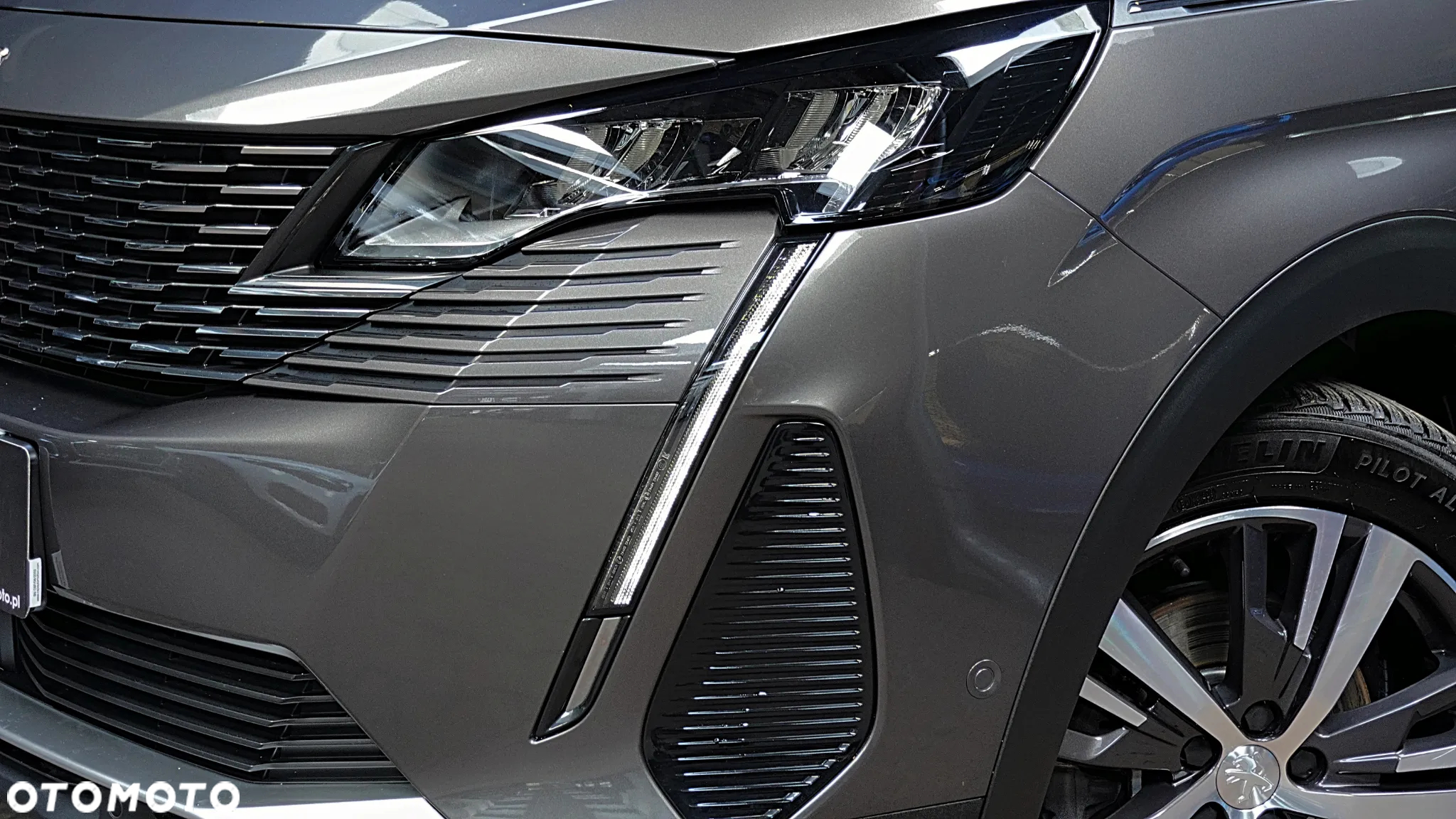 Peugeot 3008 1.2 PureTech Allure Pack S&S EAT8 - 36
