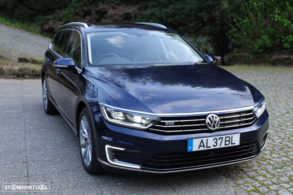 VW Passat Variant - 1