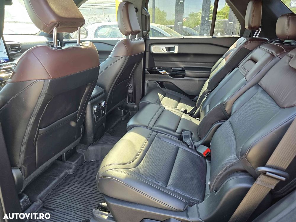 Ford Explorer - 10