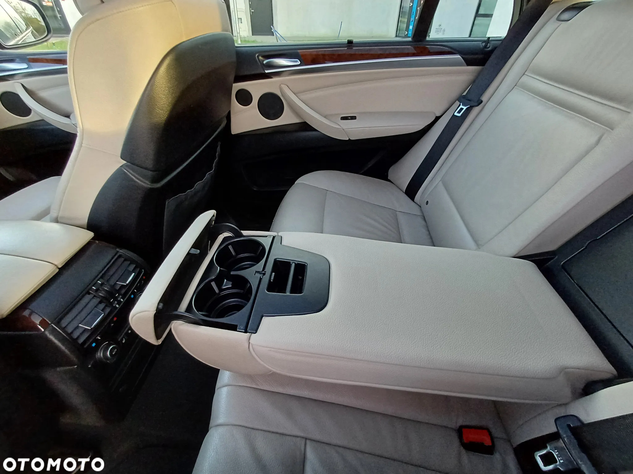 BMW X5 xDrive35i - 6